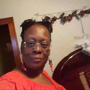 Meet your Posher, Tawana